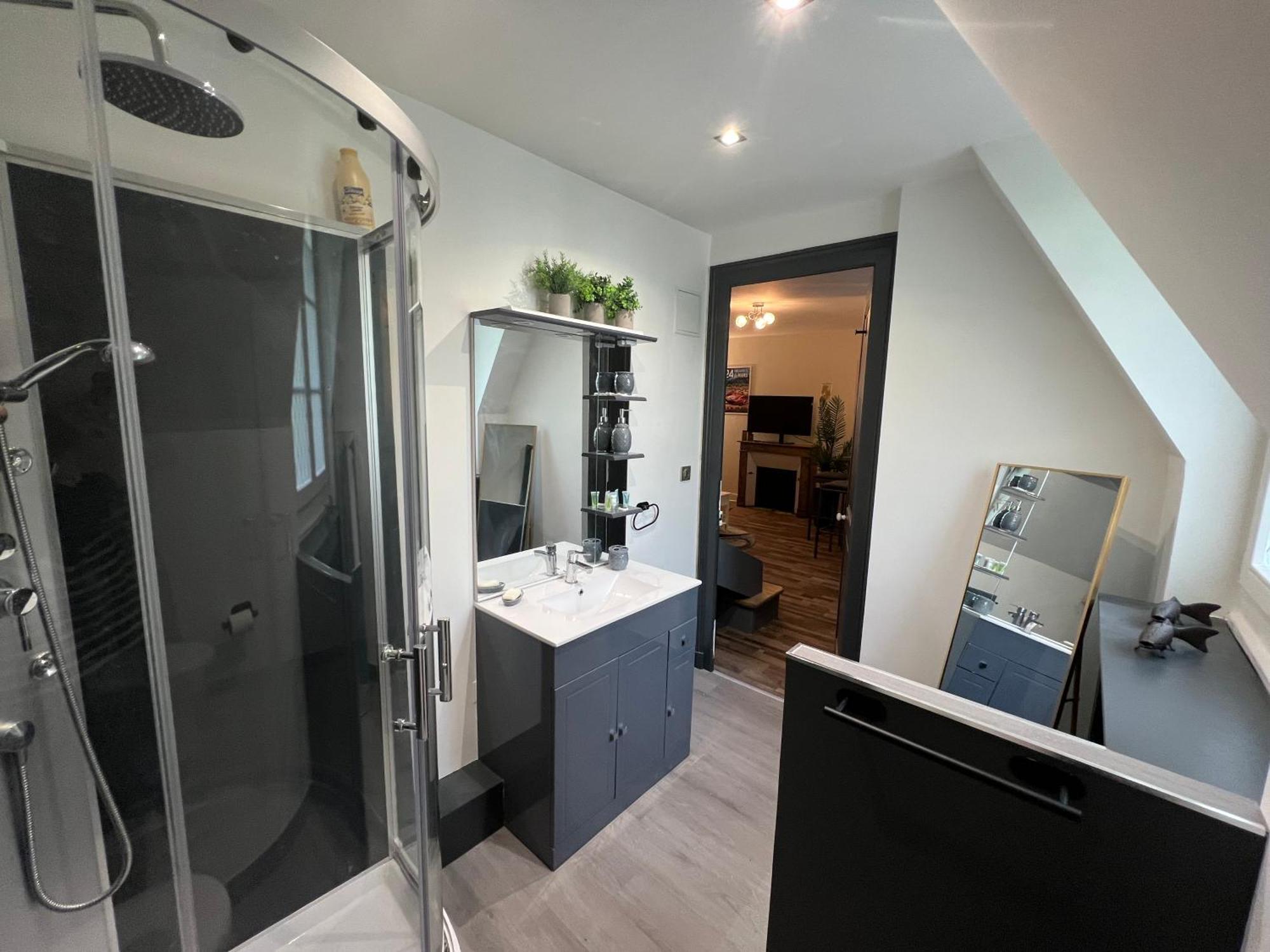 Duplex Au 2Eme Et De Notre Maison -Acces Au Jardin-Smart Tv-Streaming-Wifi Льо Ман Екстериор снимка